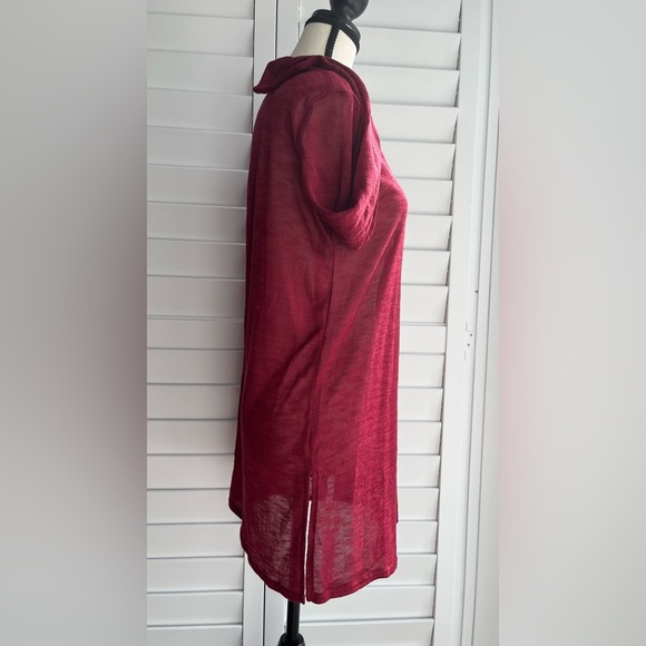 DIVIDED H&M Burgundy size M Long Light Cardigan with side slits NWOT - Picture 3 of 10